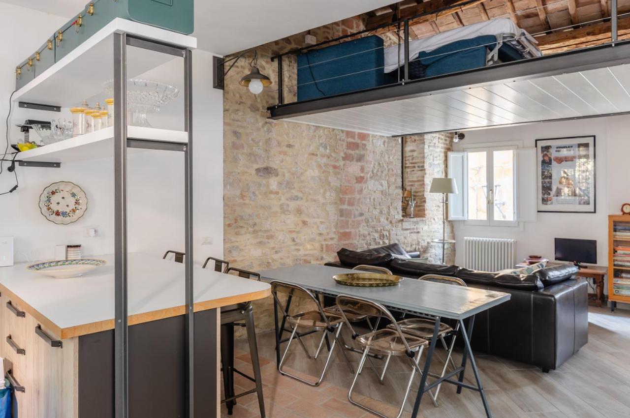 Appartamento Charming Terrace House In The Heart Of Perugia Esterno foto