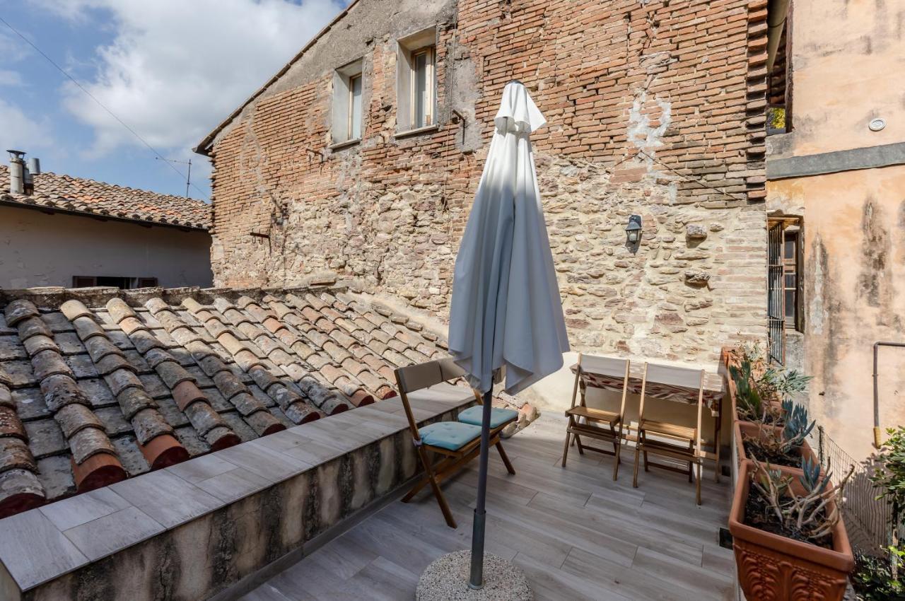 Appartamento Charming Terrace House In The Heart Of Perugia Esterno foto